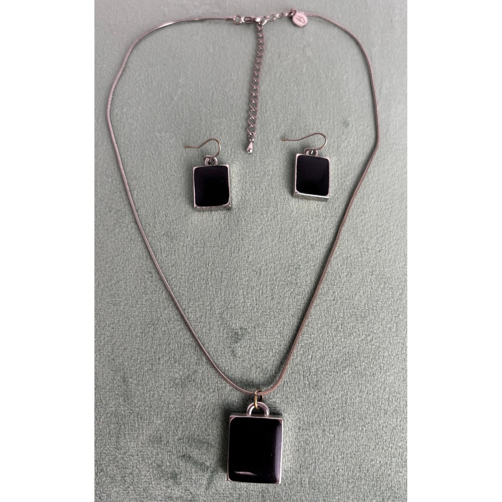 VG New York Silver Tone Black Enamel Square Pendant Necklace & Earrings Set P113